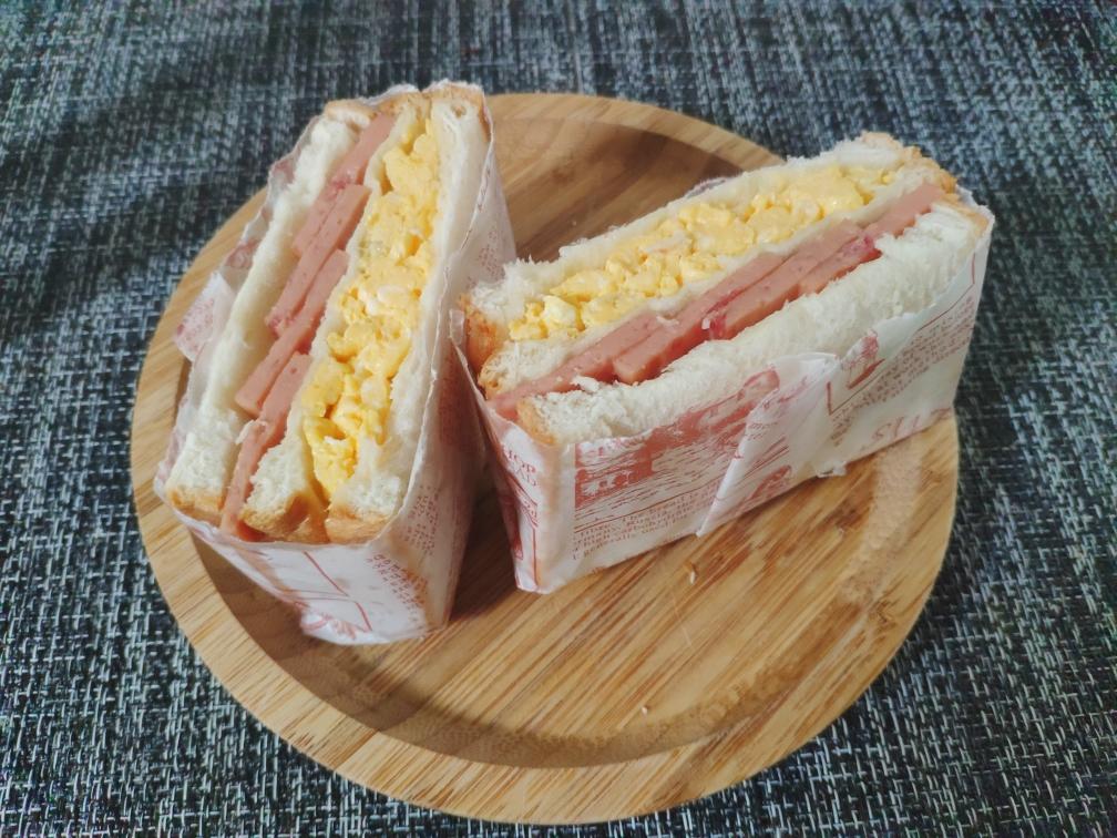 火腿三明治