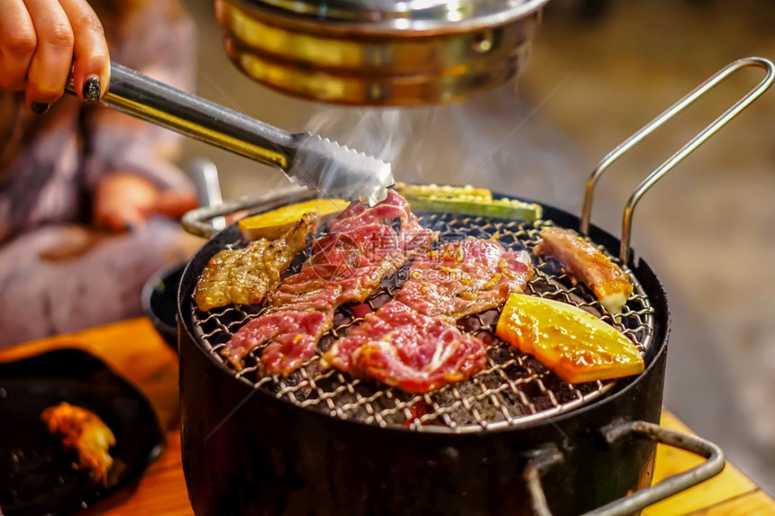烤肉筋