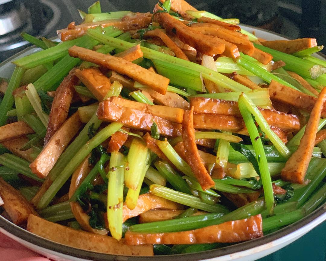 芹菜炒香干