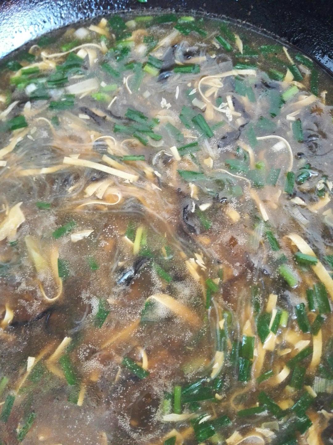 酸辣粉丝汤
