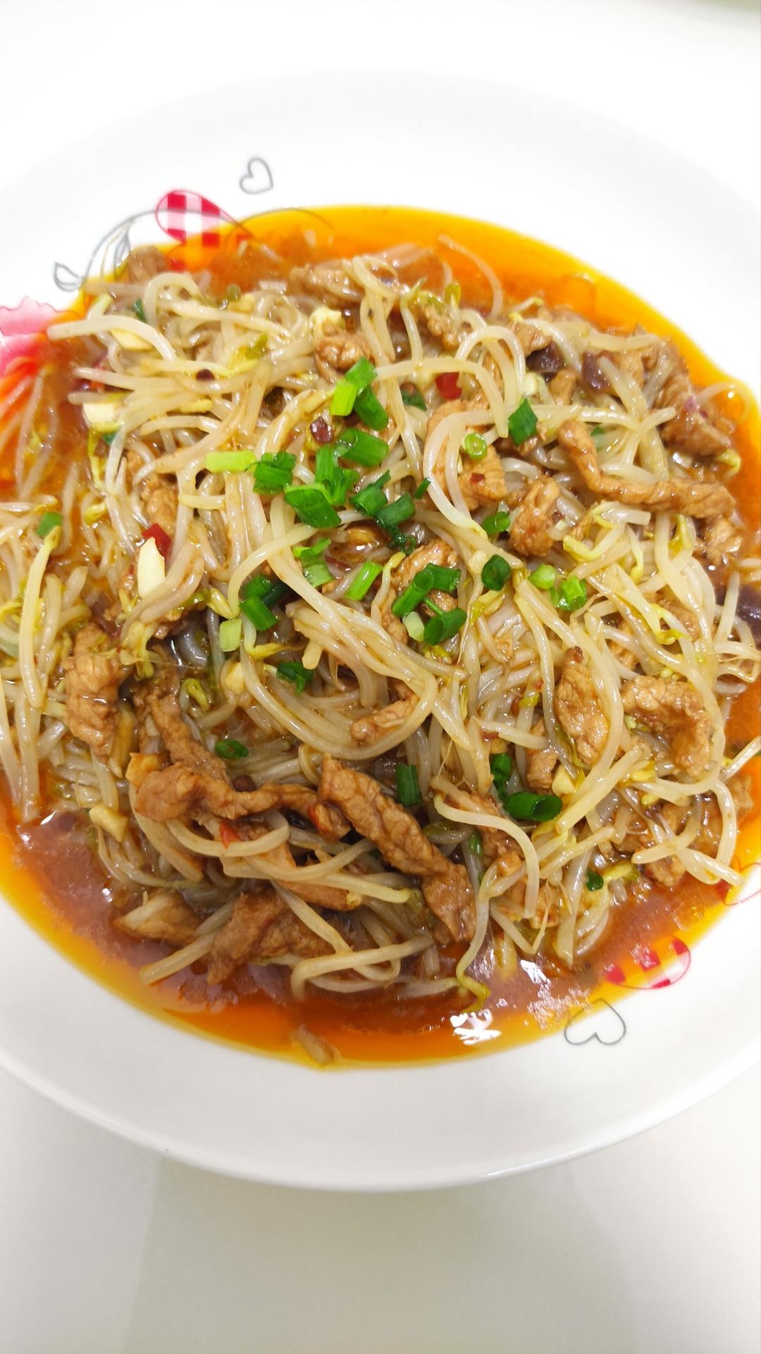 银芽炒肉丝