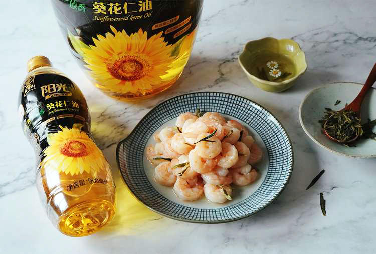 龙井茶香虾仁