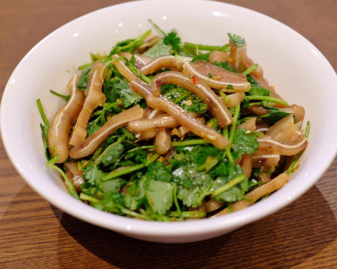 红油耳丝