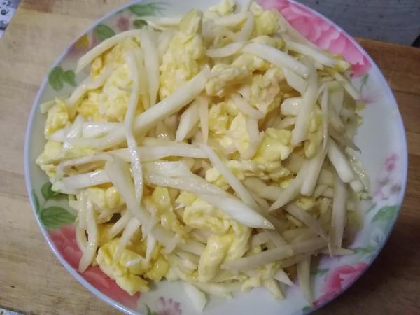 鸡蛋炒茭白