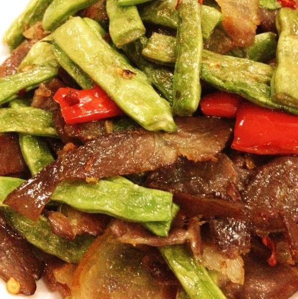 干煸腊肉