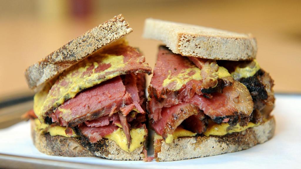 蒙特利尔熏肉（Montreal Smoked Meat）