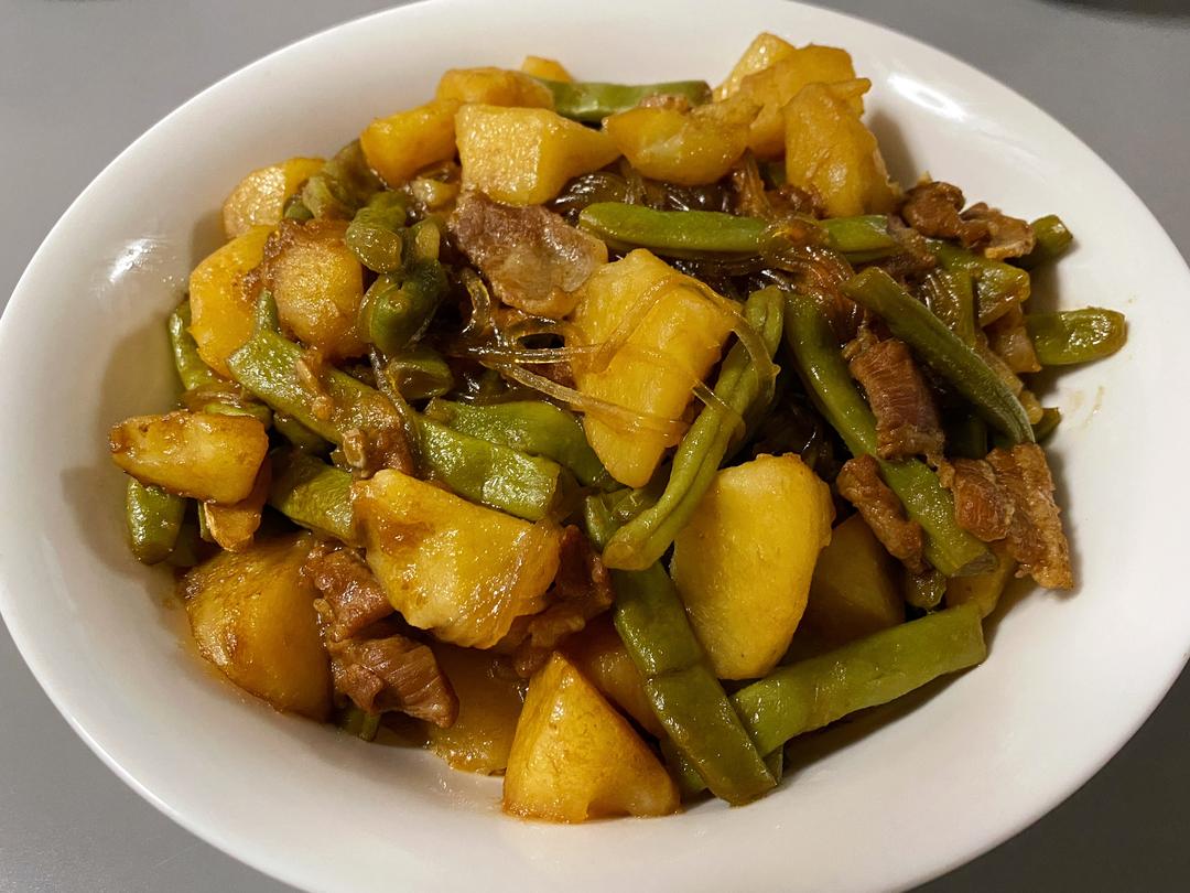 土豆炖菜)