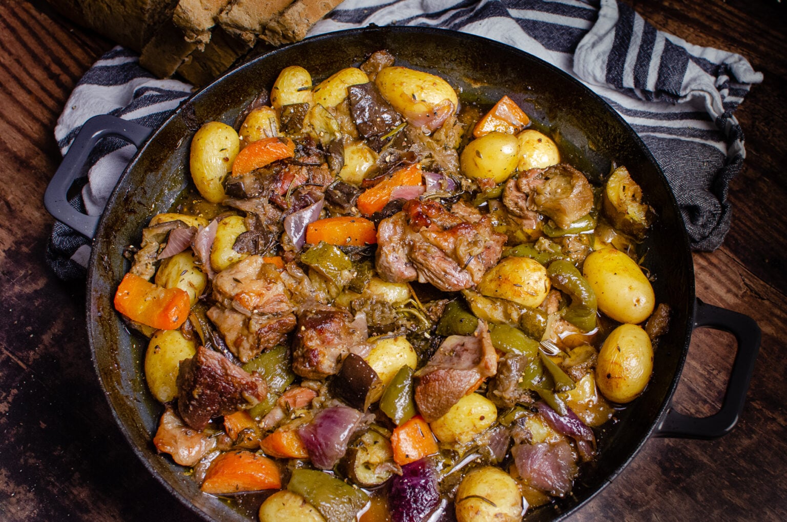 克罗地亚烤羊肉（Croatian lamb peka）