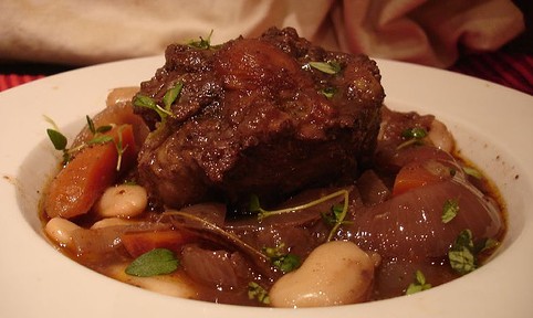 蚕豆牛尾（Oxtail with broad beans）
