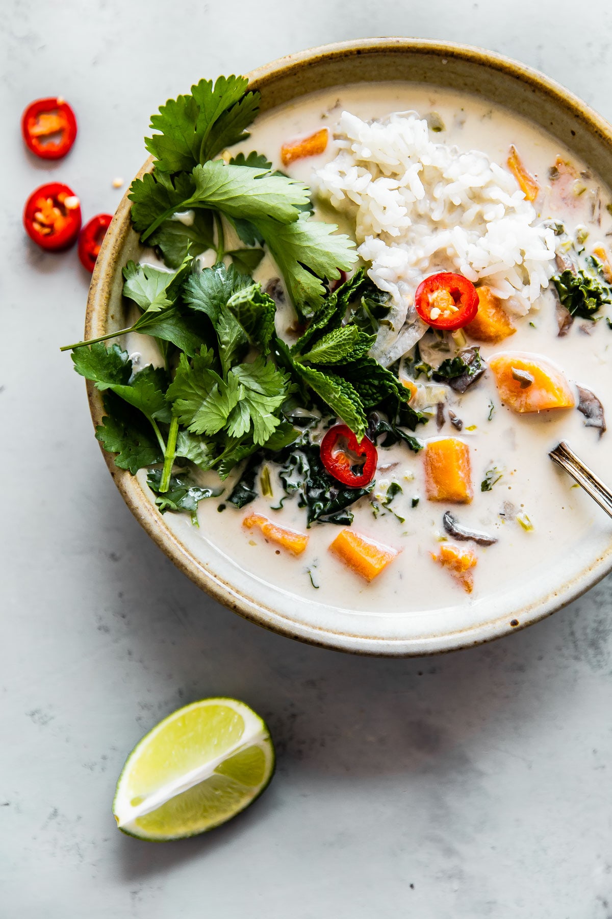 泰式椰菜汤（Thai coconut & veg broth）