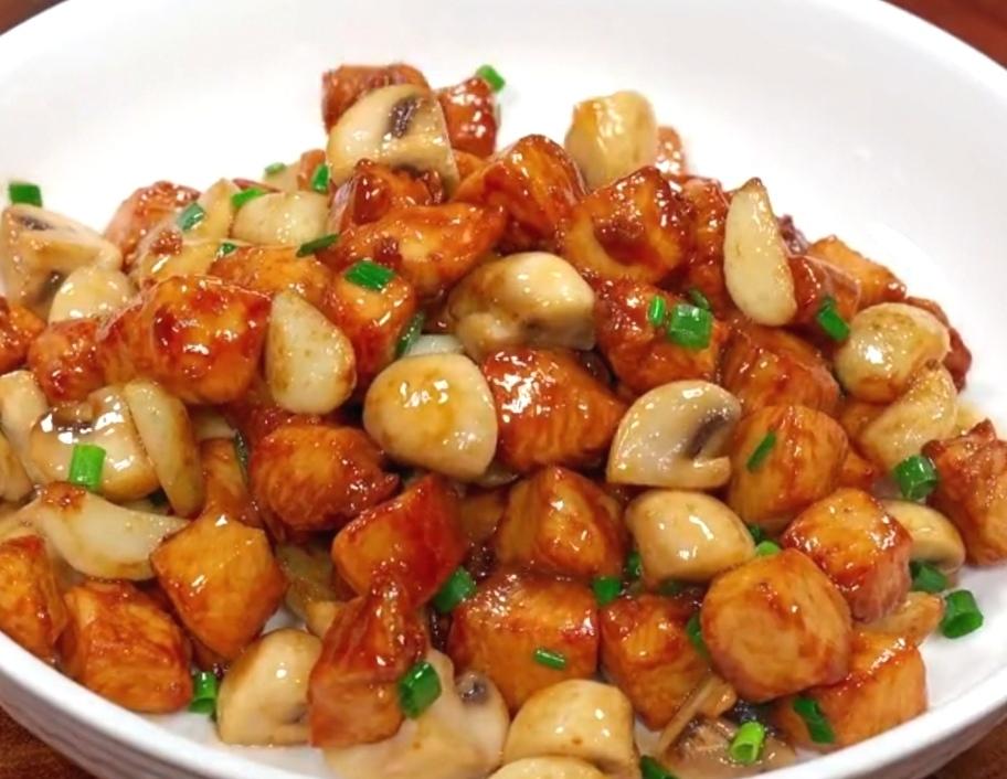 蘑菇鸡肉