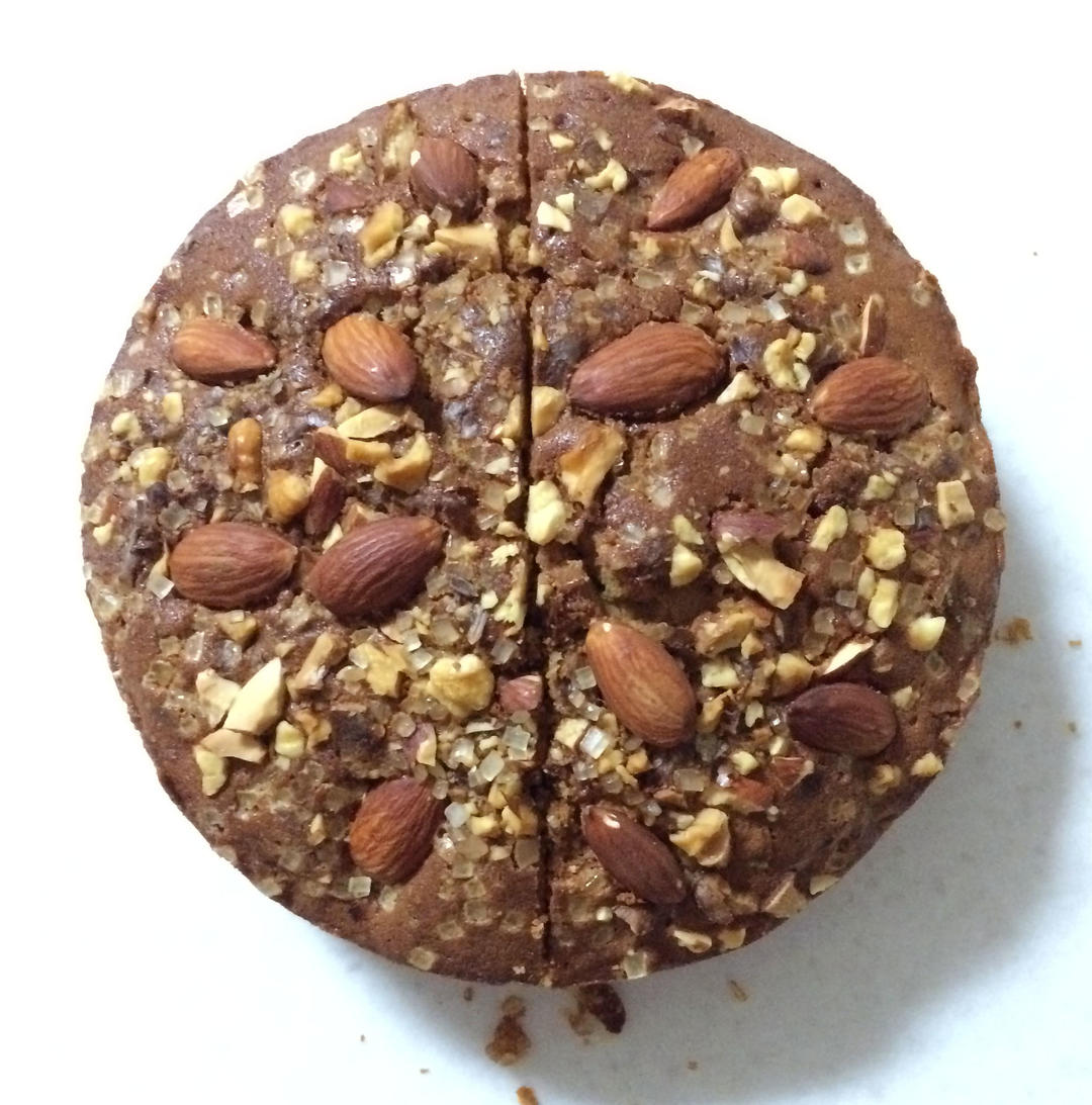 邓迪蛋糕（Dundee cake）