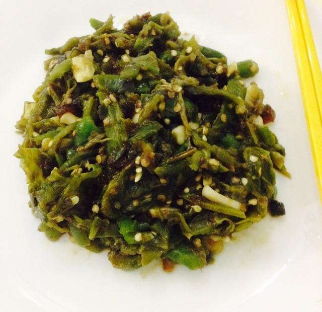 擂辣椒皮蛋